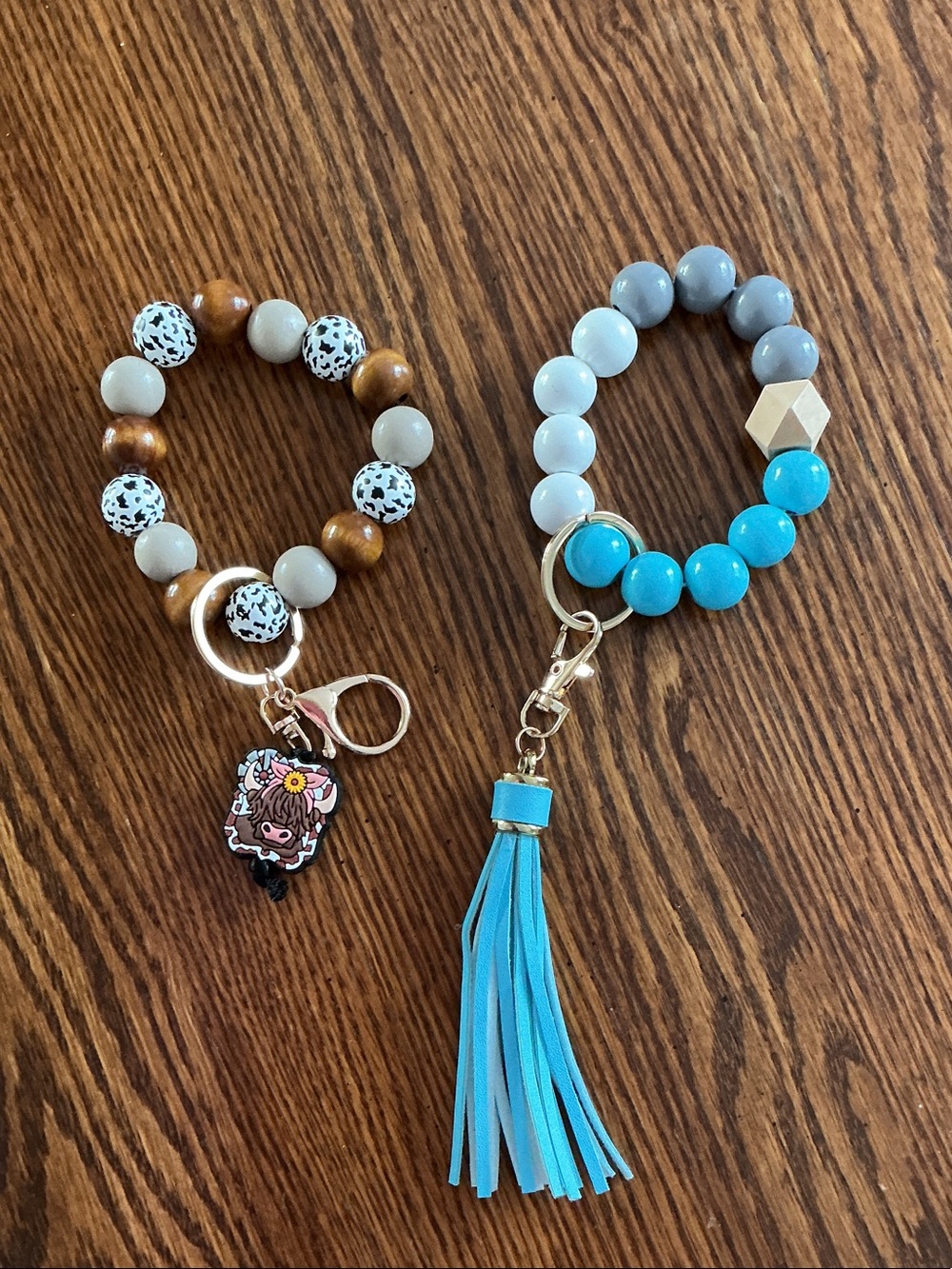 Beaded Wristlet Key & Card Holder Bracelet - Blue and Neutral